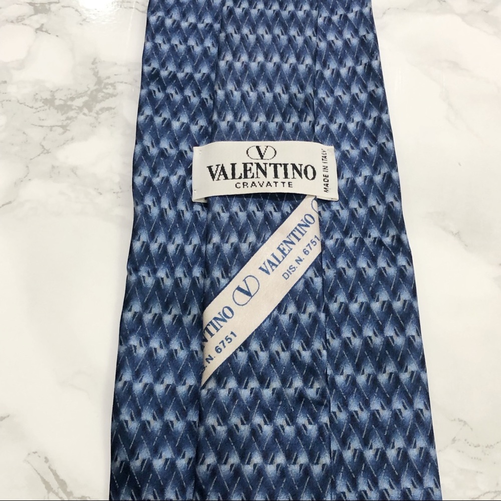Valentino Blue Geometric Print Silk Designer Tie - Picture 5 of 5